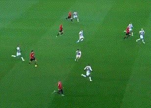 新2网址-【意甲】伊布补时凌空斩救主 AC米兰客场平乌迪内斯