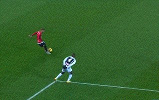 新2网址-【意甲】伊布补时凌空斩救主 AC米兰客场平乌迪内斯