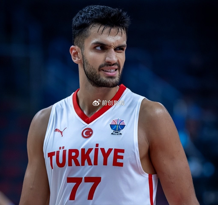 新2网址-首秀22分14板!2米11土耳其中锋驰援毒蛇,火箭计划补强内线|毒蛇队|尤尔特塞文|乌度卡|NBA|芝加哥公牛队_新浪体育_新浪新闻