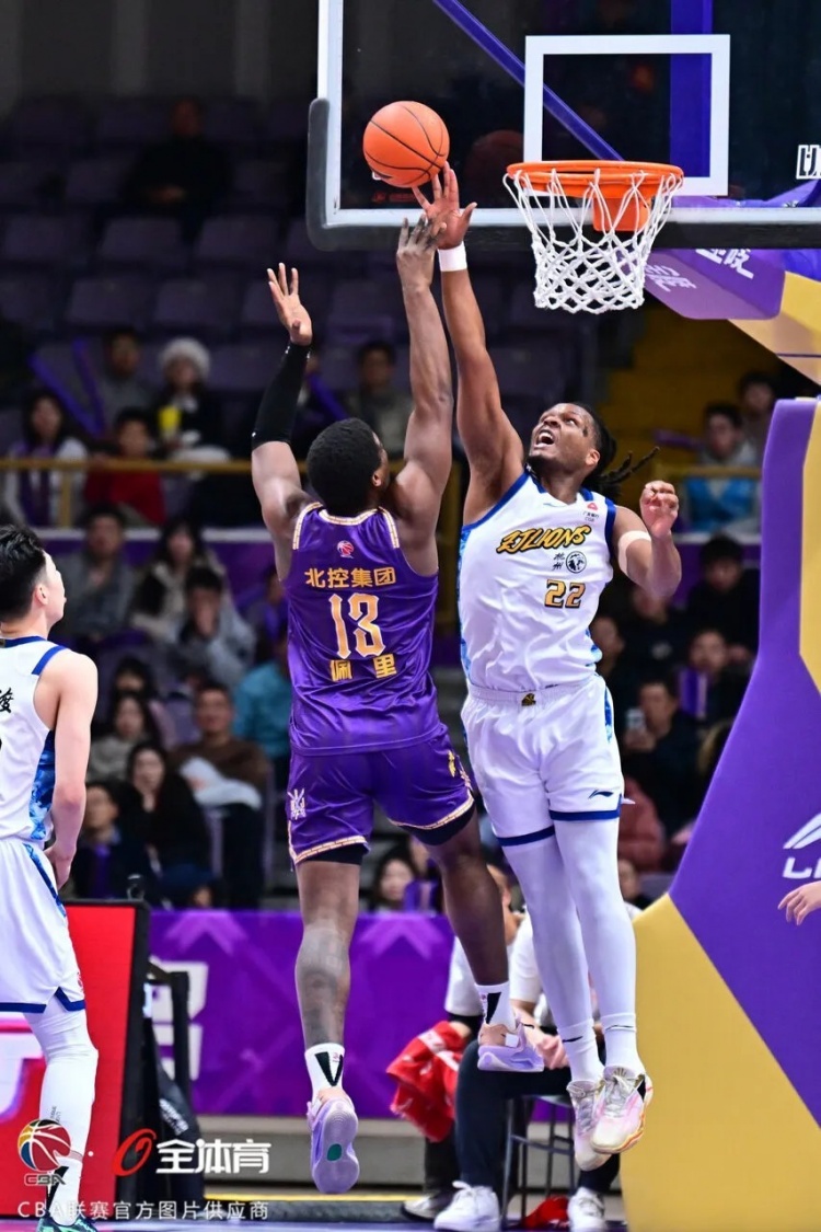 新2网址-常规赛第18轮｜五人上双！浙江方兴渡拿下北京控股再迎七连胜！