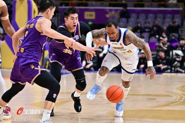 新2网址-常规赛第18轮｜五人上双！浙江方兴渡拿下北京控股再迎七连胜！